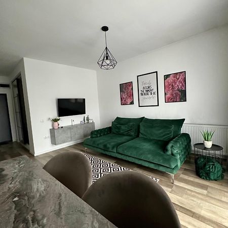 Velvet Studio Targu Mures Luaran gambar