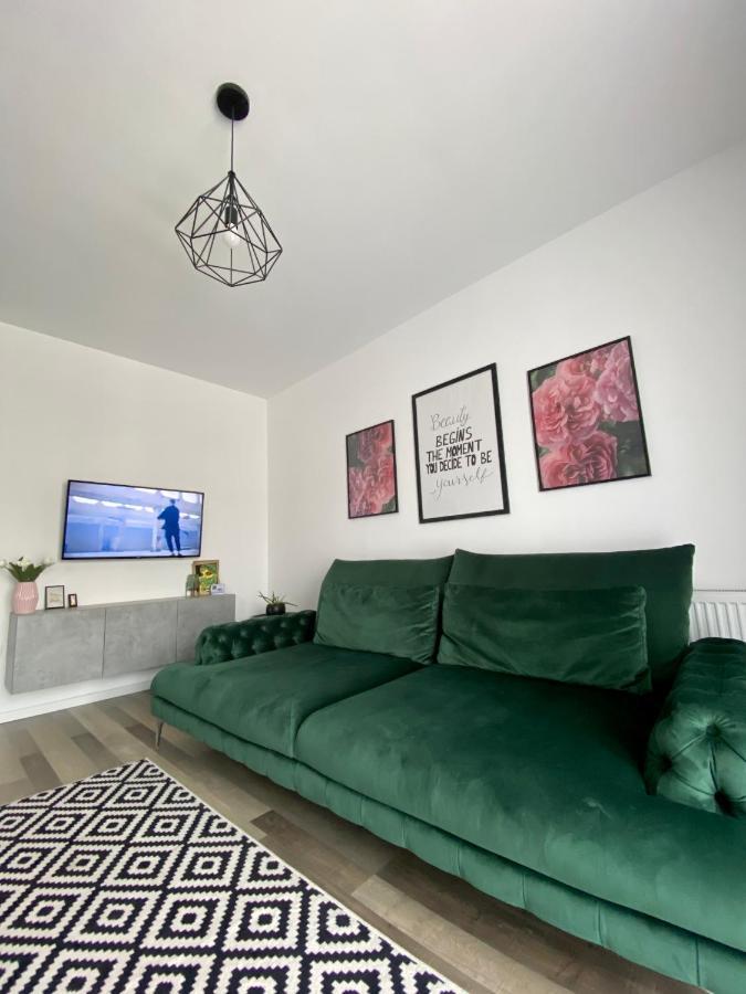 Velvet Studio Targu Mures Luaran gambar