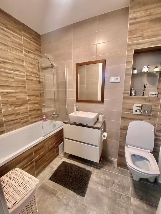 Velvet Studio Targu Mures Luaran gambar