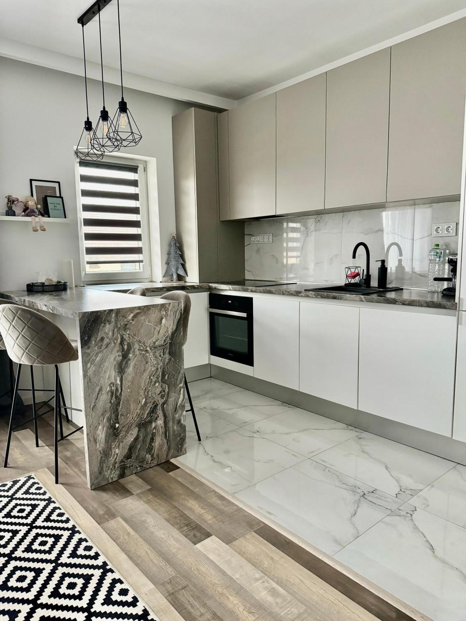 Velvet Studio Targu Mures Luaran gambar
